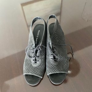 Open toe shoes/ sandal